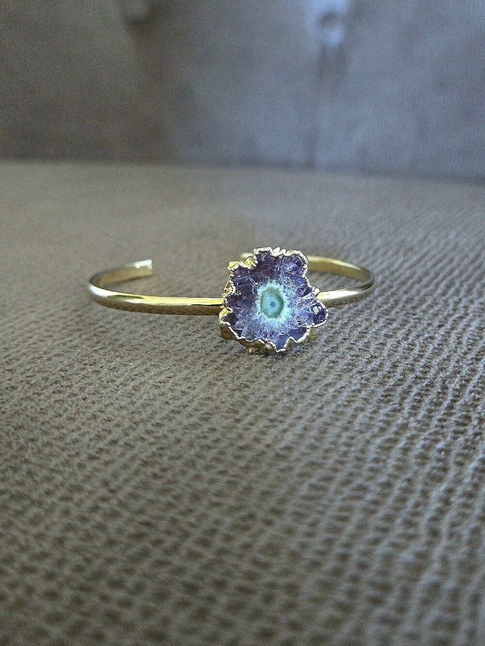 Amethyst💜 Stalactite Thin Gold💛 Cuff Style Bracelet - NWOT - Picture 13 of 16